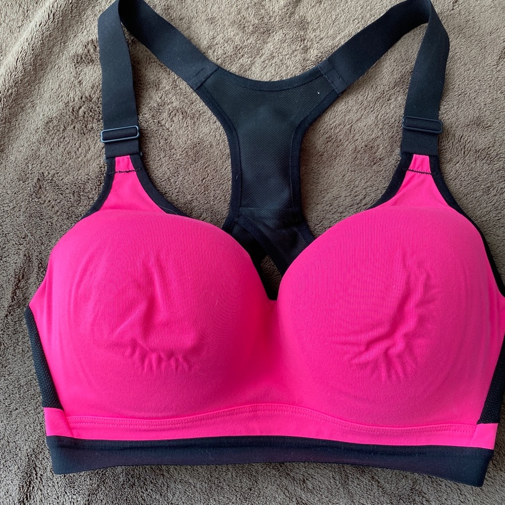 Victoria’s Secret adjustable sports bra